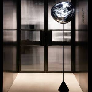 Tom Dixon LED stojaca lampa Melt Cone Slim, dymovo sivá, napájací zdroj